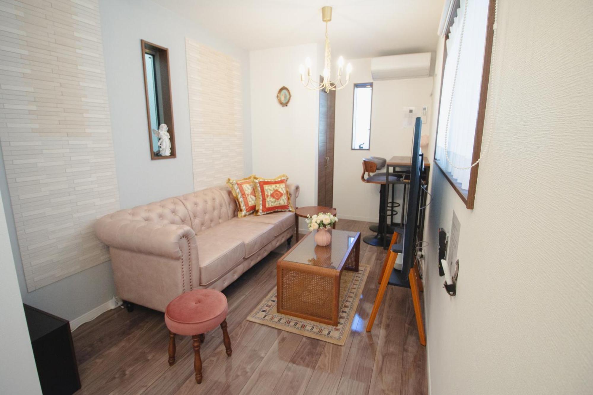 Vakantiehuis Qiqi House Serenity 新築一軒家宿 Brand New Exclusive 3-story House Near Skytree Asakusa