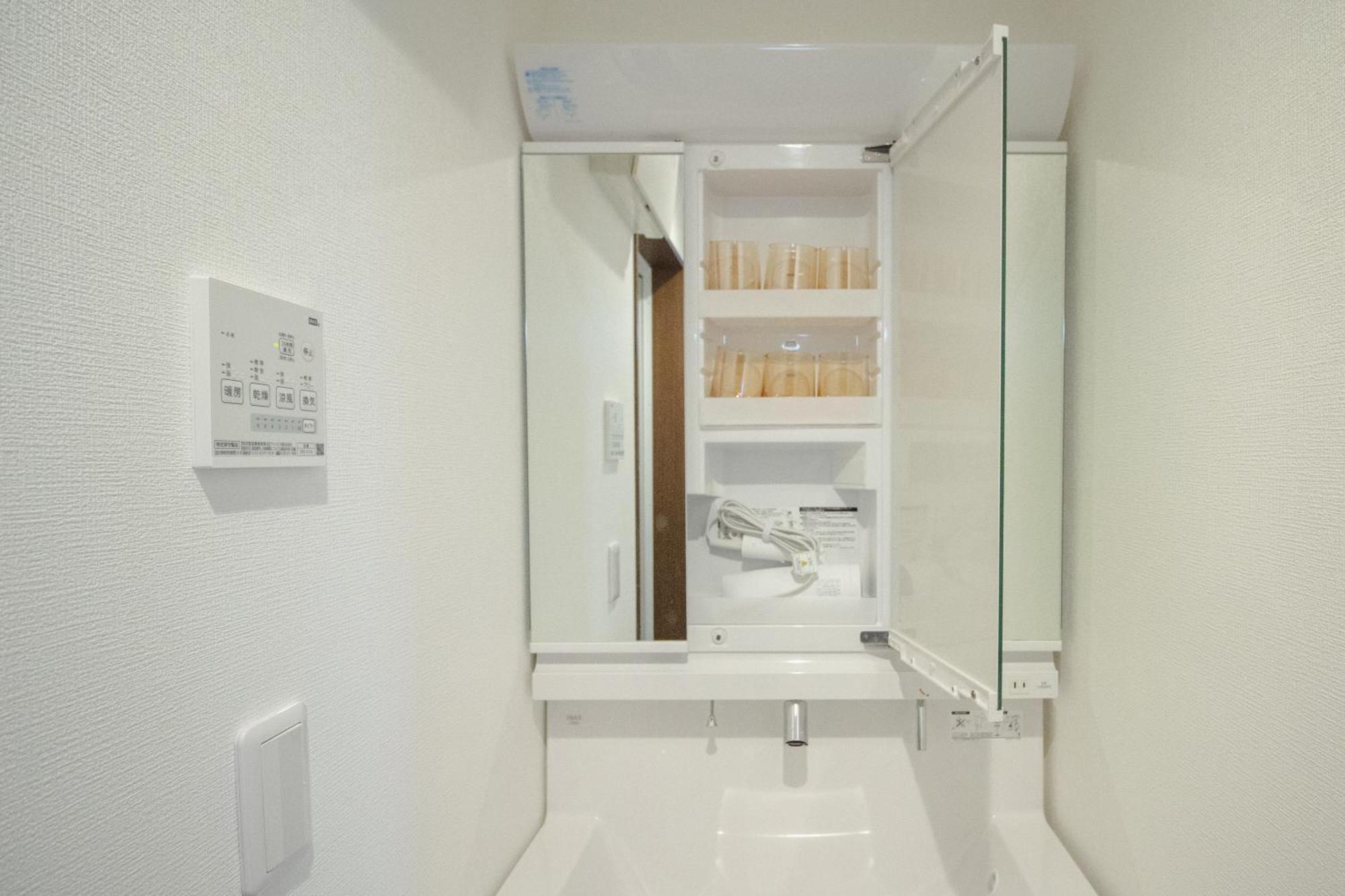 Qiqi House Serenity 新築一軒家宿 Brand New Exclusive 3-story House Near Skytree Asakusa Tokio